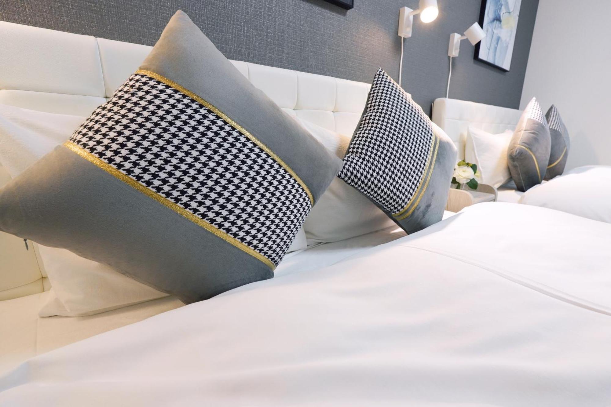 Apartament Dotonbori Royal Osaka Zewnętrze zdjęcie